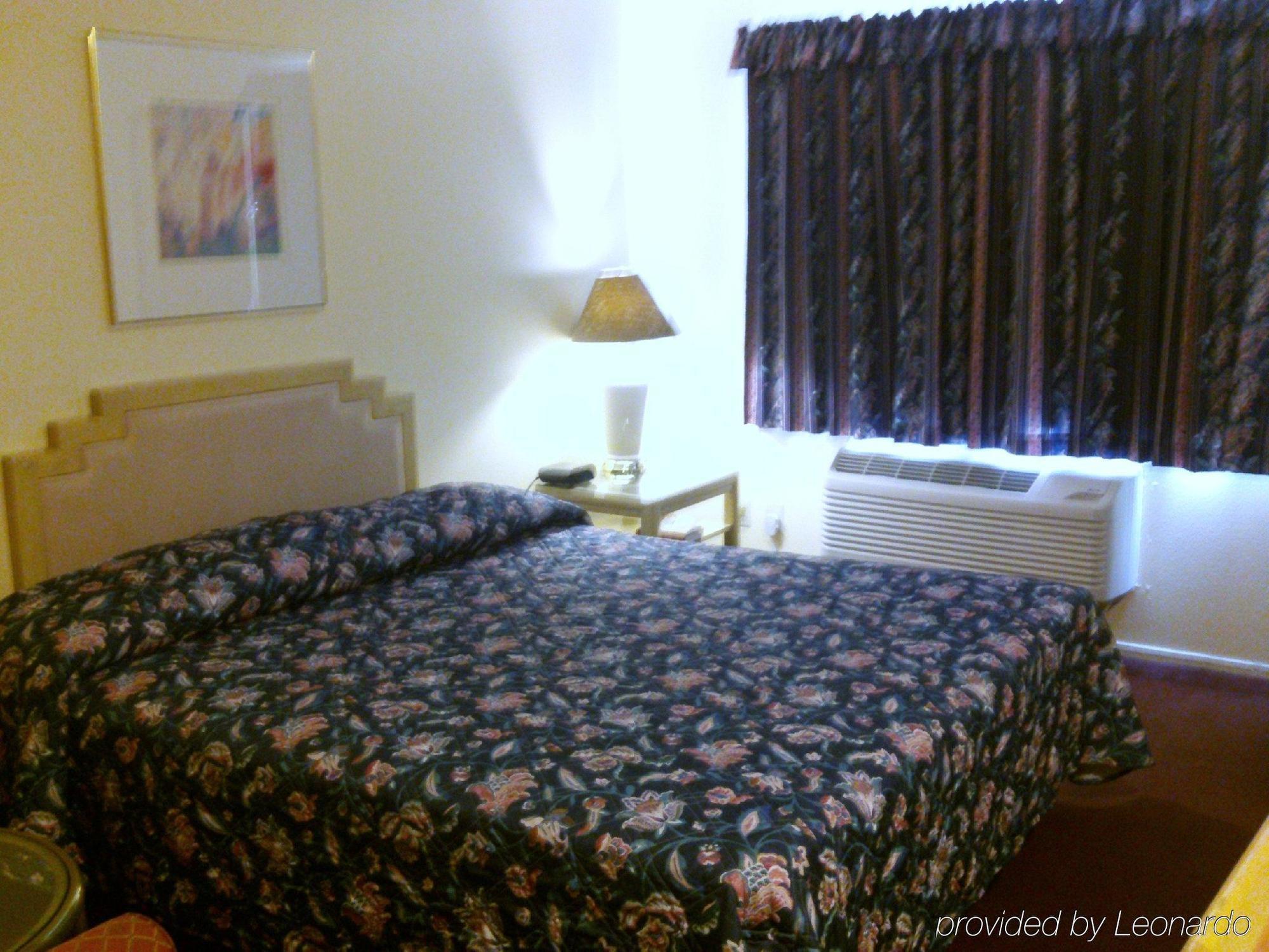 Sunstar Inn ลอส บานอส ภายนอก รูปภาพ